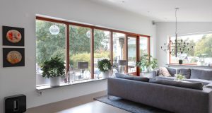 träfönster och fönsterdörrar massiva träfönster i ek, teak eller freijo.